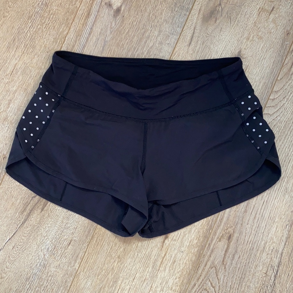 Lululemon shorts size 4
